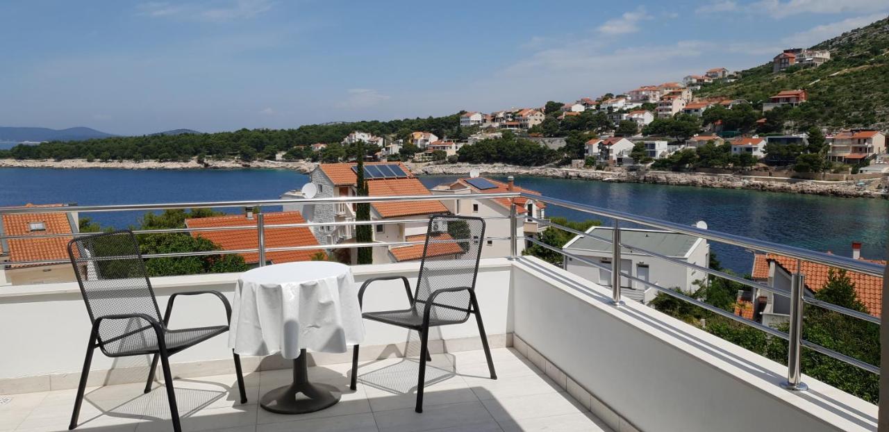 Apartments By The Sea Bilo, Primosten - 14601 Exterior foto